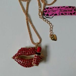 NWT Betsey Johnson Necklace